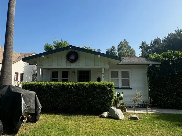 14623 Haynes St, Van Nuys, CA 91411