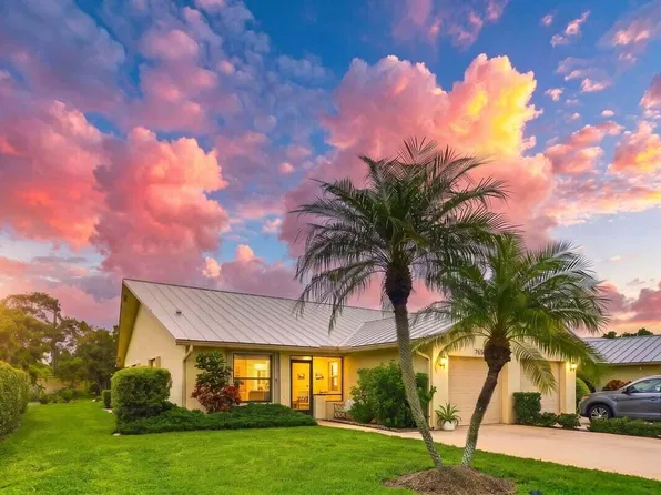 7655 SE SUGAR SAND Circle, Hobe Sound, FL 33455
