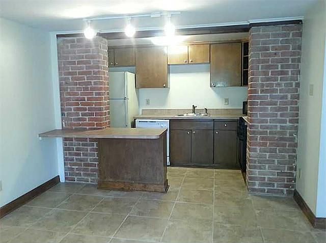 2nd image of 3116 Prytania St APT 5