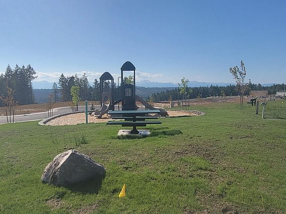 3rd image of 70 NE Belfair Station #2