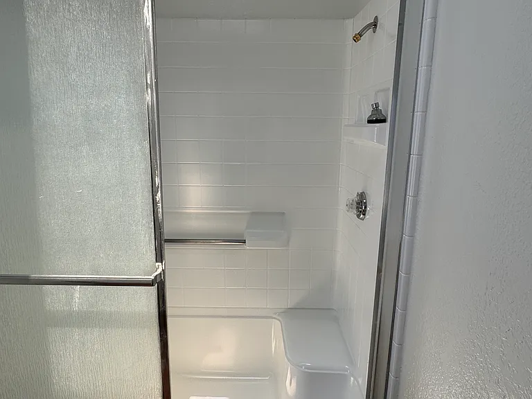 Huntington Harbour Villas — Photo 19