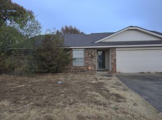 5806 12th St, Lubbock, TX 79416