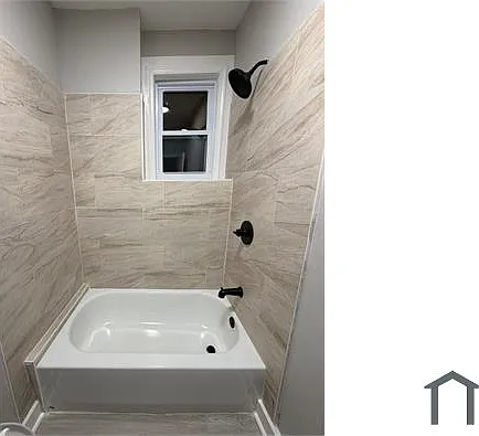 118 Collins Ave — Photo 12