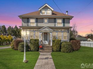 349 Union Ave, Middlesex, NJ 08846