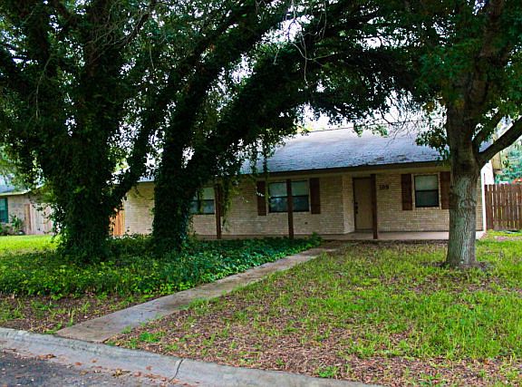 2nd image of 109 Larkspur Dr
