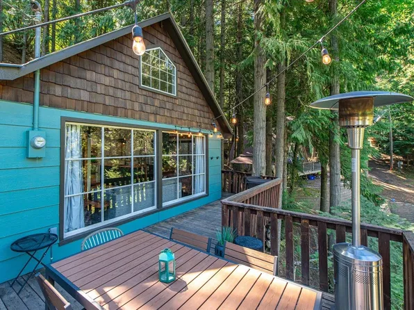 3877 W Pine Bay Way, Loon Lake, WA 99148