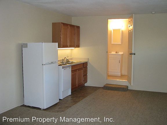 5th image of 226 McNary Ave NW #2