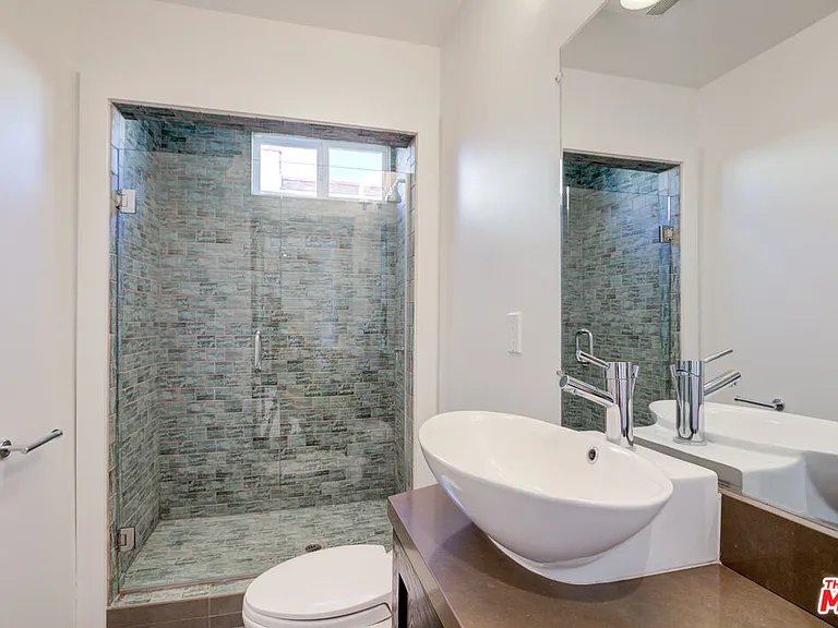 932 S Shenandoah St #3 — Photo 14