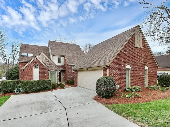5133 Hunt Stand Ln, Charlotte, NC 28226