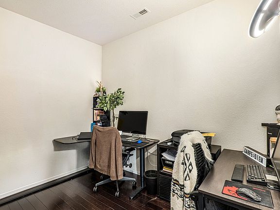 4th image of 5255 Memphis St Unit 707