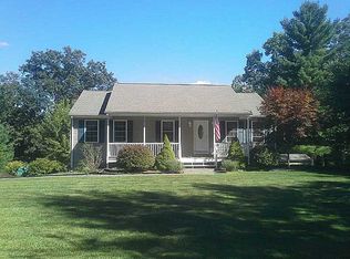 5 T Parker Rd, Scituate, RI 02825