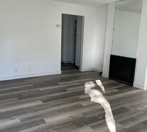 4th image of 13602 Mar Vista St #9