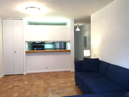 Rented by R New York | media 16