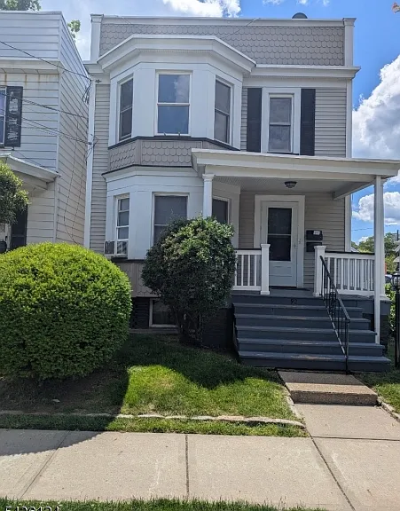 92 Cherry St — Photo 1
