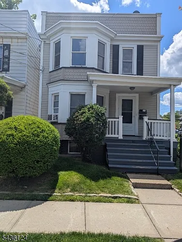 92 Cherry St Photo 1