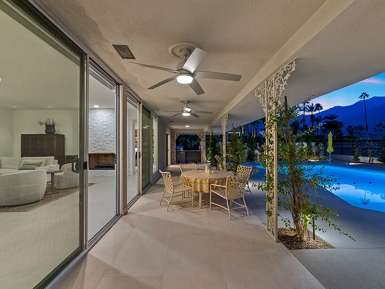 2367 Yosemite Dr — Photo 9