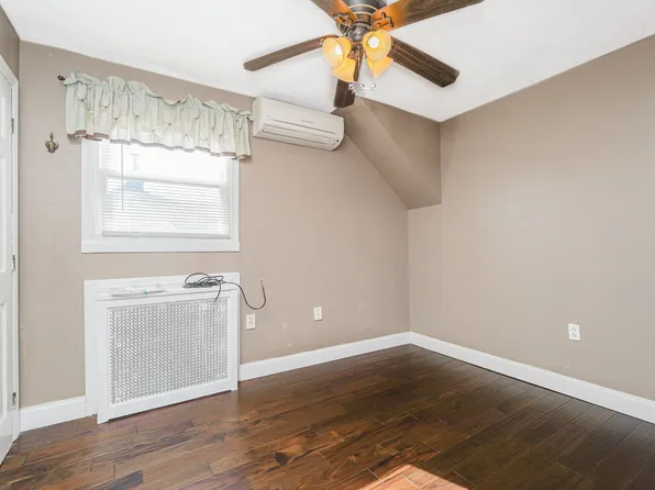 53 Dictum Court image 19 of 26