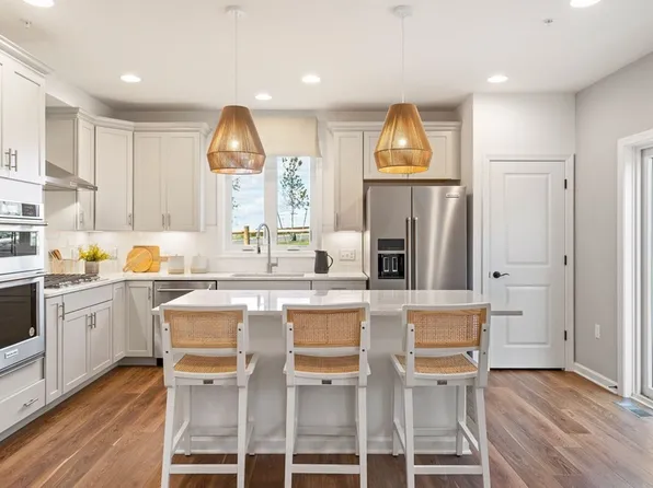 1 Goodwin Dr #48, Woburn, MA 01801