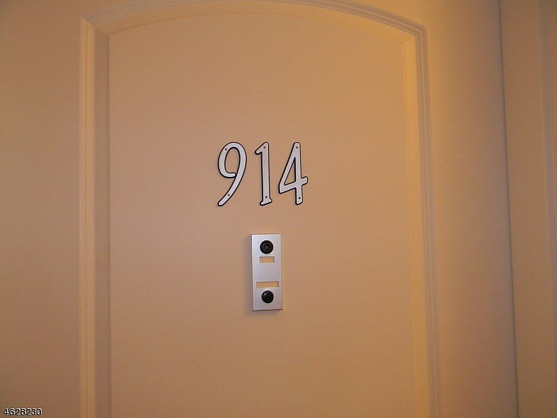 1st image of 70 S Munn Ave #914-138