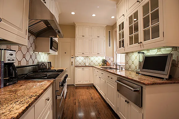 Sold by Modlin Group | media 19