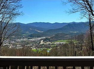 766 High Ridge Rd, Waynesville, NC 28786