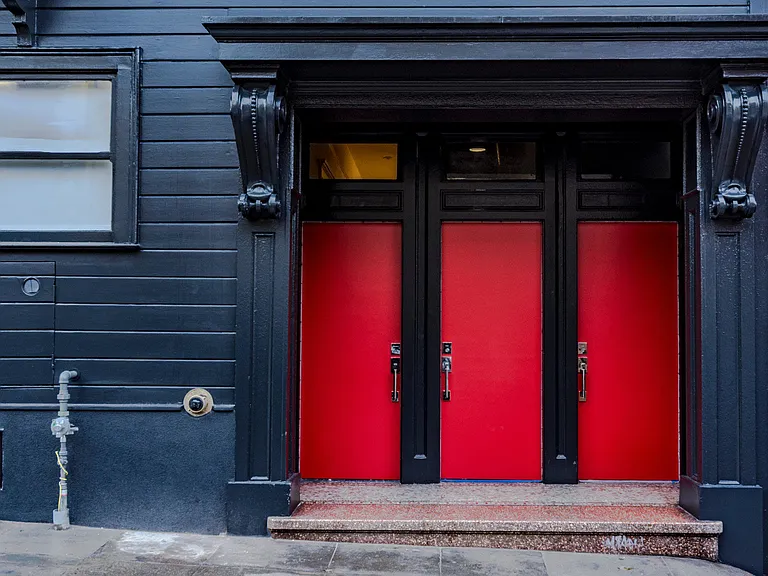 547 Union St — Photo 24