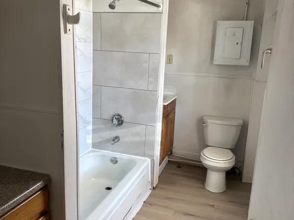 74 Merchants Ave #3, Taftville, CT 06380