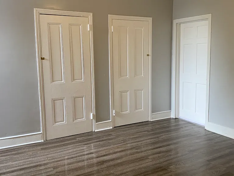 2743 Kensington Ave #2 — Photo 15