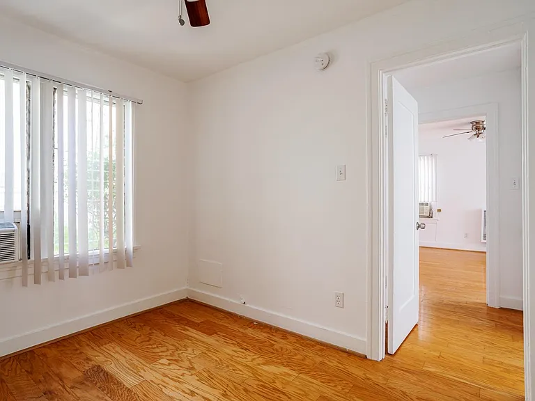 1410 Micheltorena St #1/4 — Photo 7