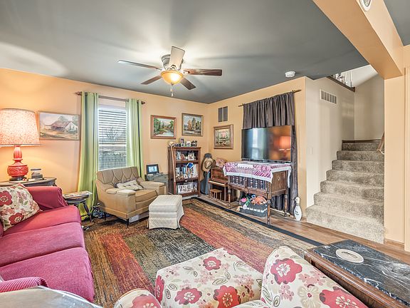 4th image of 30 N Johnson St