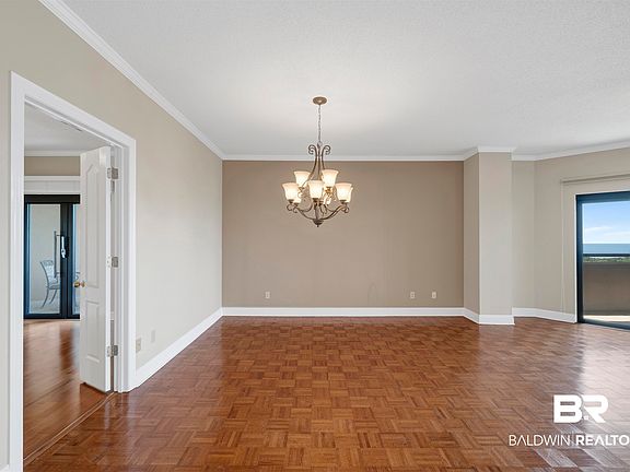 5th image of 100 Tower Dr APT 703