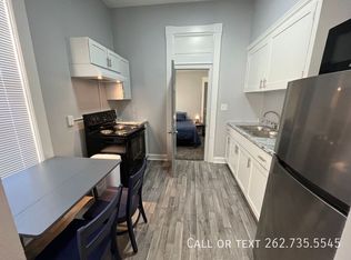 920 Main St APT 3, Racine, WI 53403