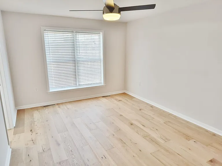 36 Taylor Dr — Photo 11