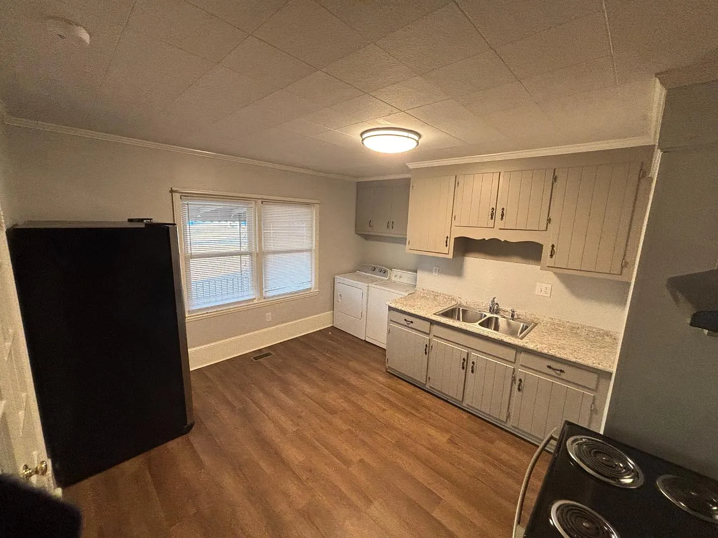 509 Erwin Rd - 509 A — Photo 2