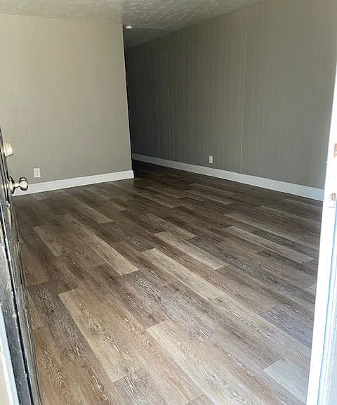 Mission Pointe Club Apartments — Photo 18