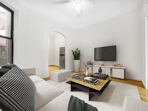 3rd image of 424 E 75th St #2I