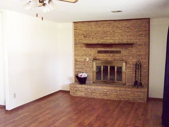 2nd image of 102 Lana Dr
