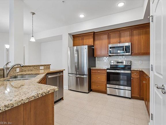 3rd image of 117 Ellery St #5