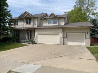 1542 5th Ave SW, Altoona, IA 50009