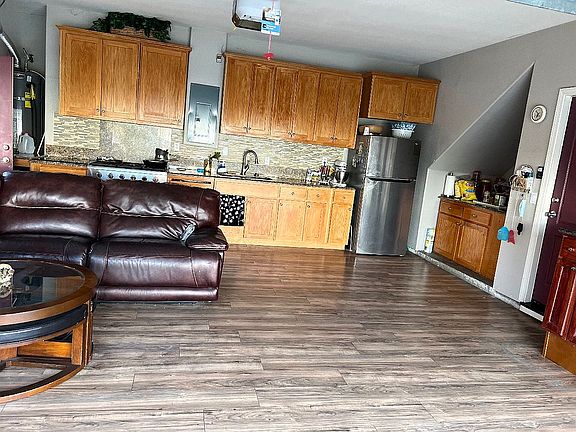 5th image of 2309 Oak Glen Ct