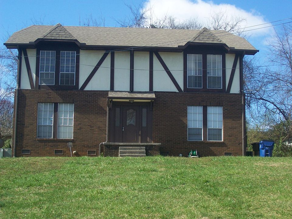 1st image of 827 Sky Blue Dr