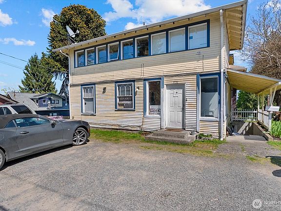 3rd image of 3732 Rockefeller Avenue