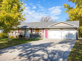 329 Crescent Ave, Crookston, MN 56716