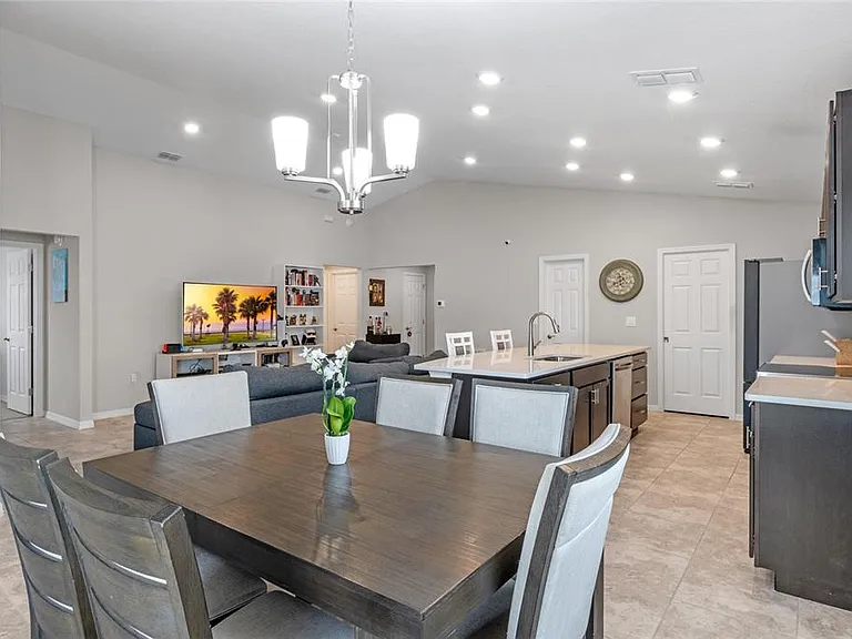 524 Scenic Bluff Blvd — Photo 9