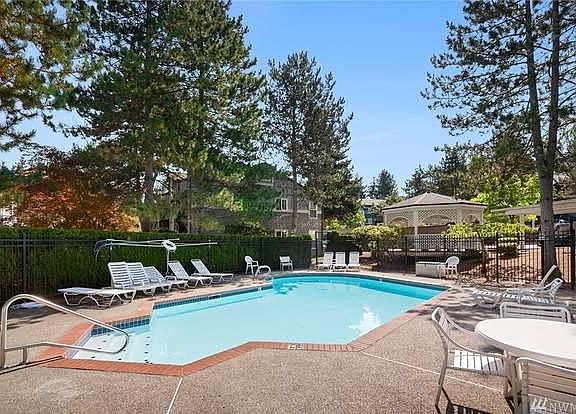 2nd image of 11115 NE 124th Ln #2B-C211