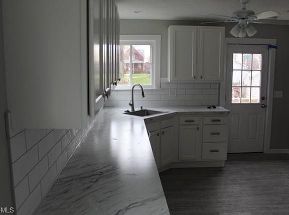 5th image of 275 Whitney St