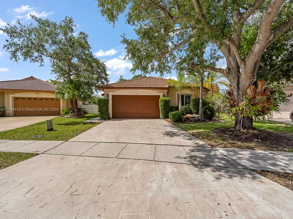 17920 NW 19th St, Pembroke Pines, FL 33029