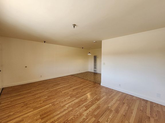 2nd image of 3204 W 139th St #2