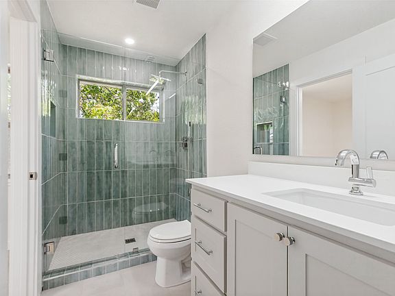 4th image of 502 Rorary Dr