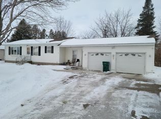 1206 2nd Ave SW, Wells, MN 56097